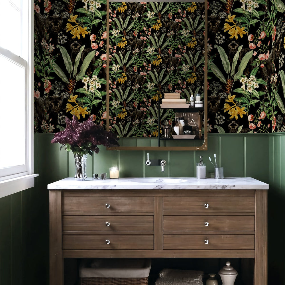 
                  
                    HG13900 Panther jungle tropical peel and stick wallpaper bathroom from Harry & Grace
                  
                