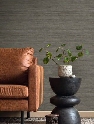 TH92106 faux grasscloth textured vinyl wallpaper living room from the Fibers and Threads collection by Seabrook Designs