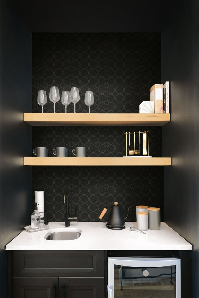 1820900 polka dot circle geometric wallpaper decor from the Black & White collection by Etten Gallerie