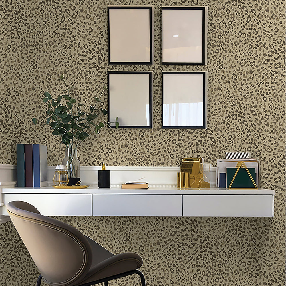 
                  
                    802890WR Sunny Spot peel and stick wallpaper decor from Tommy Bahama Home
                  
                