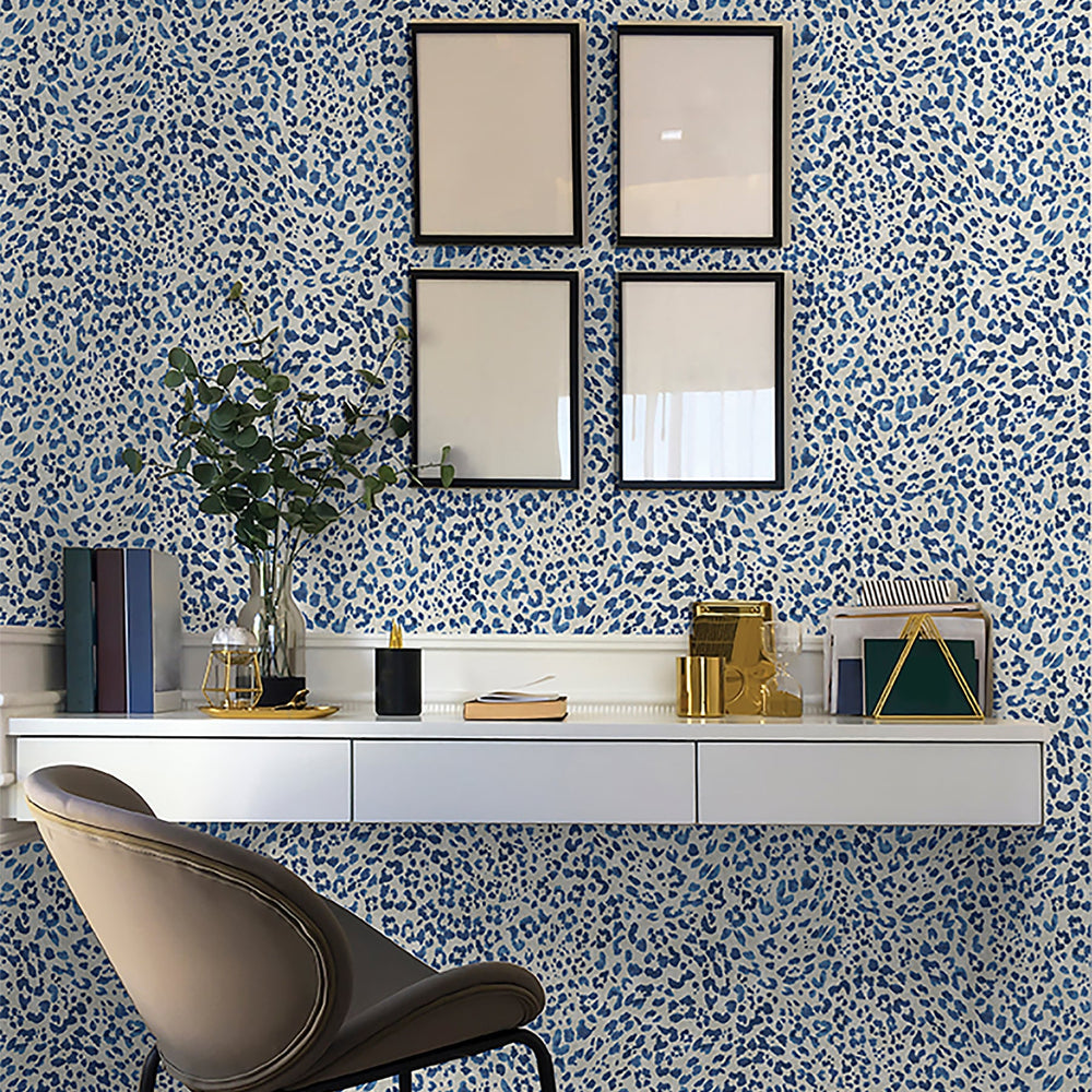 
                  
                    802891WR Sunny Spot peel and stick wallpaper decor from Tommy Bahama Home
                  
                