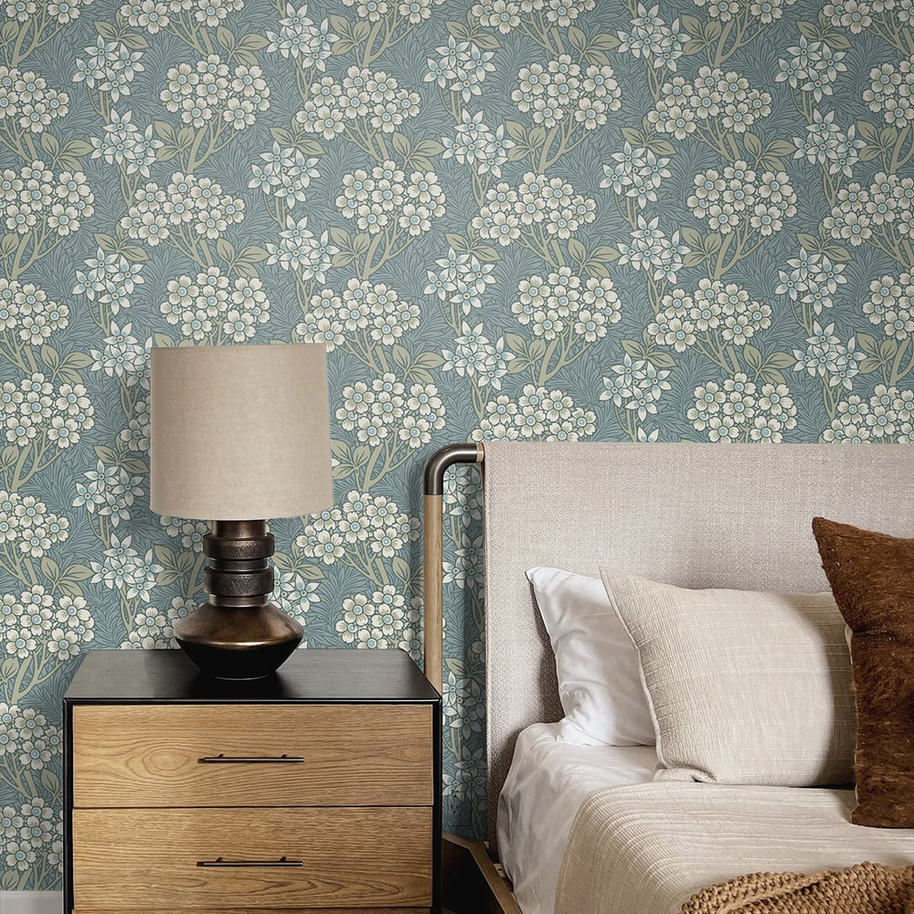 Floral wallpaper bedroom ET12004 from the Arts & Crafts collection by Etten Studios