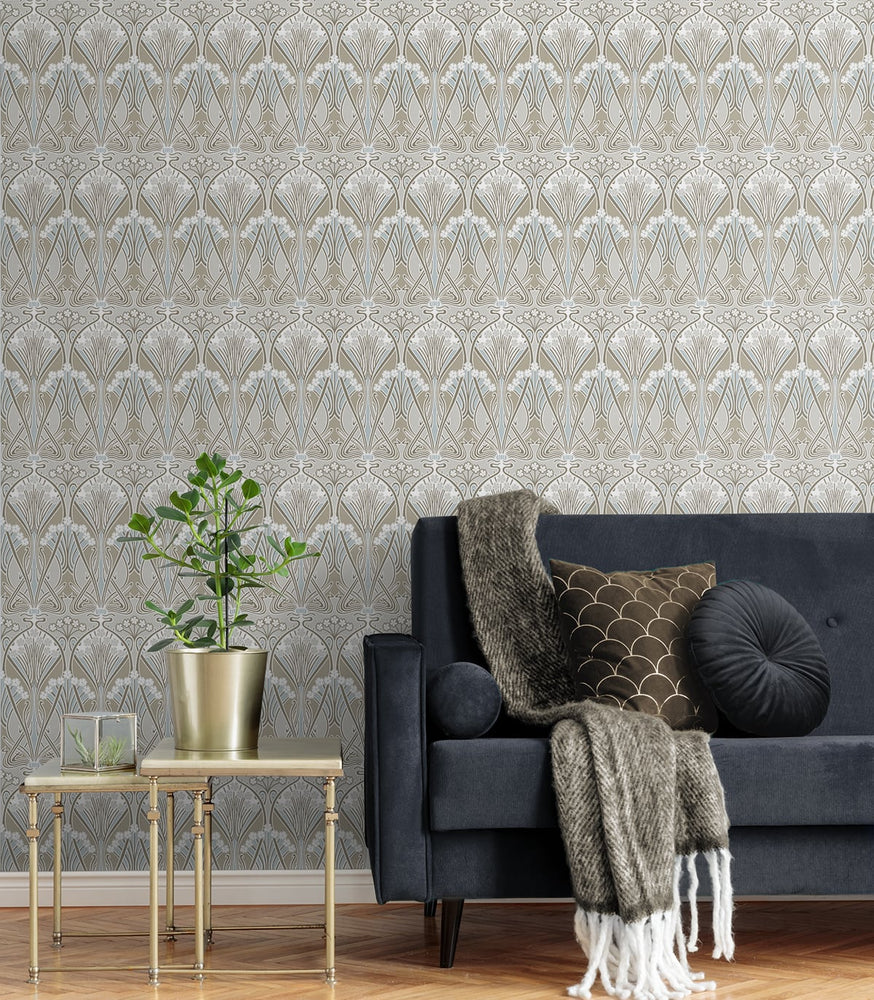 Vintage damask wallpaper living room ET12424 from the Victorian Garden collection by Seabrook Designs