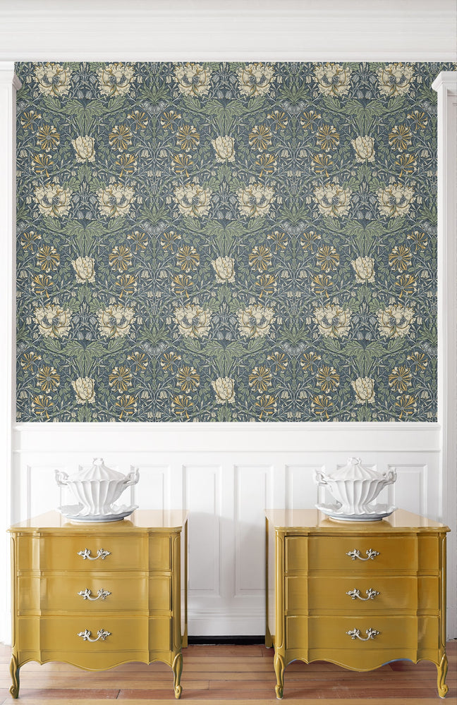 Vintage floral wallpaper entryway ET12602 from the Victorian Garden collection by Seabrook Designs