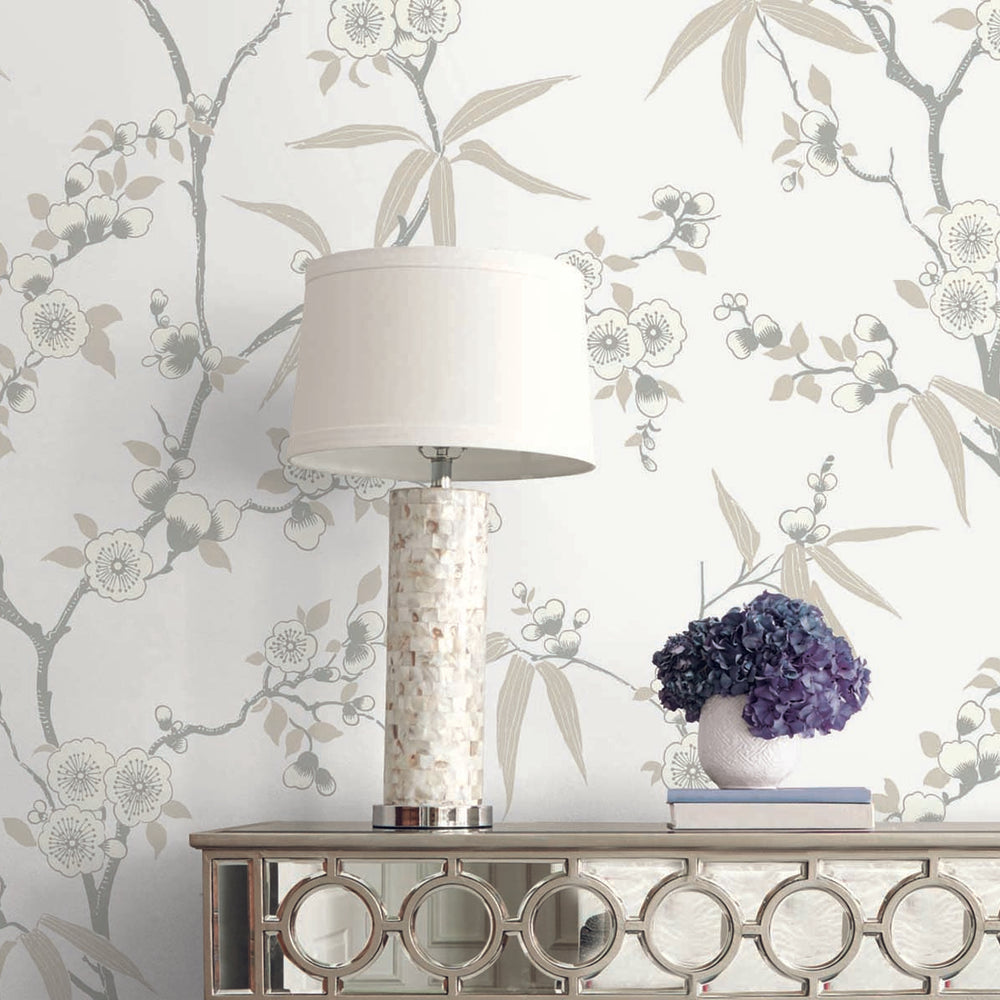 
                  
                    EW11107 floral wallpaper decor from the White Heron collection by Etten Studios
                  
                