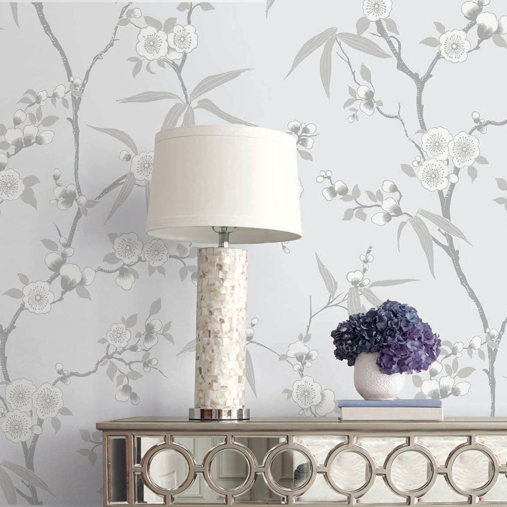 
                  
                    EW11108 floral wallpaper decor from the White Heron collection by Etten Studios
                  
                