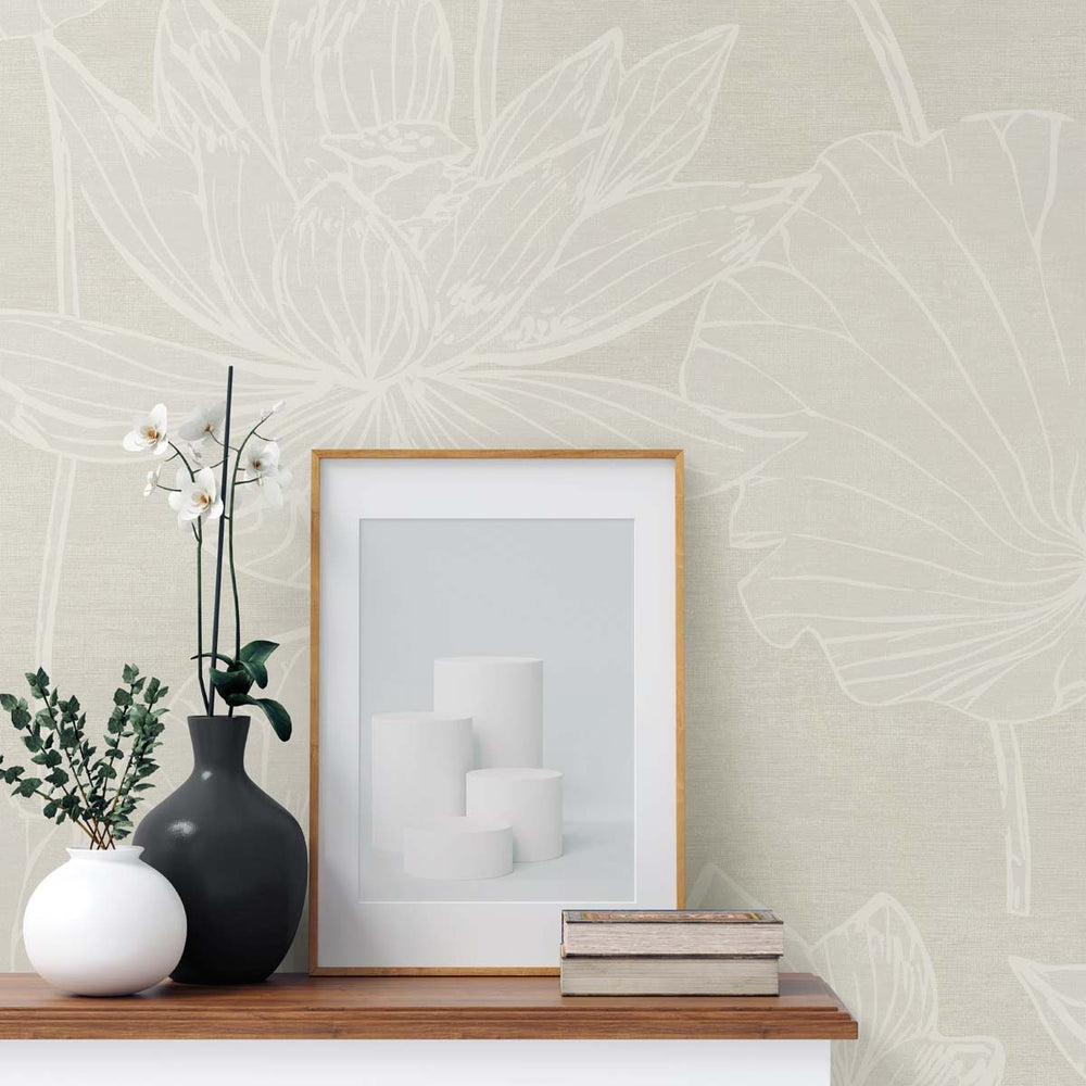 
                  
                    EW12005 floral wallpaper decor from the White Heron collection by Etten Studios
                  
                