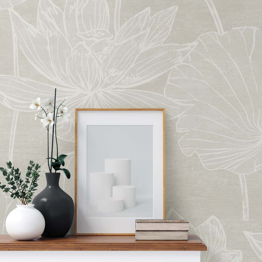 
                  
                    EW12007 floral wallpaper decor from the White Heron collection by Etten Studios
                  
                