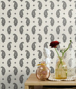 FC62400 paisley wallpaper decor from the French Country collection by Seabrook Designs