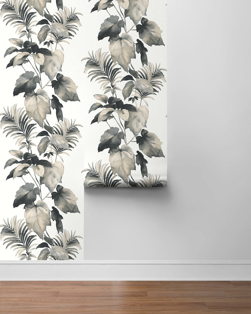 Leaf peel and stick wallpaper roll HG10000 from Harry & Grace