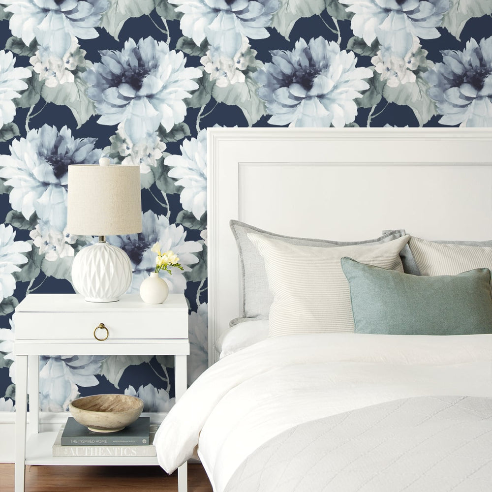 
                  
                    Floral peel and stick wallpaper bedroom HG10302 from Harry & Grace
                  
                