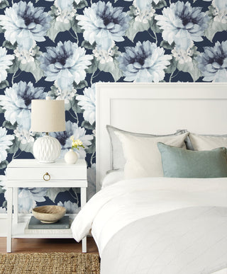 Floral peel and stick wallpaper bedroom HG10302 from Harry & Grace