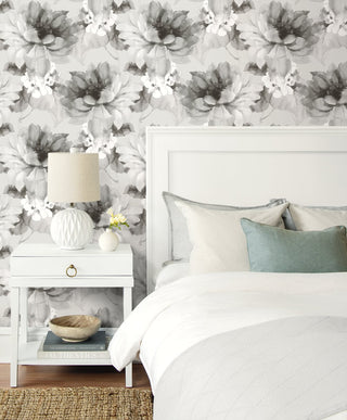 Floral peel and stick wallpaper bedroom HG10308 from Harry & Grace