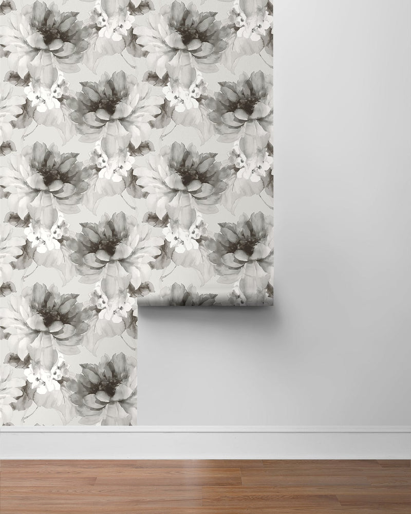 Floral peel and stick wallpaper roll HG10308 from Harry & Grace