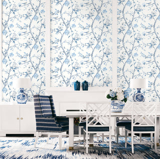 Luxe Retreat Southport Floral Trail Unpasted Wallpaper