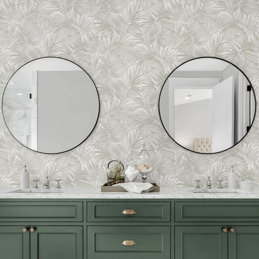 
                  
                    LN40707 tossed palm embossed vinyl wallpaper from Lillian AugustLN40706 tossed palm embossed vinyl wallpaper bathroom from Lillian August
                  
                
