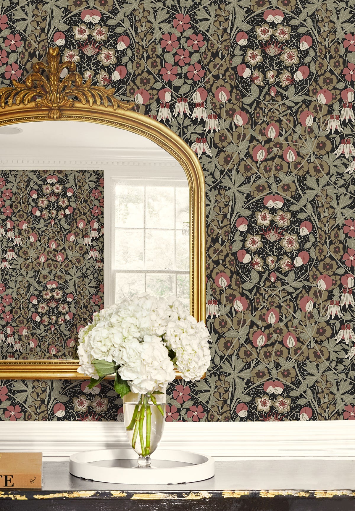 Tulip Garden Floral Vintage Prepasted Wallpaper – Say Decor LLC
