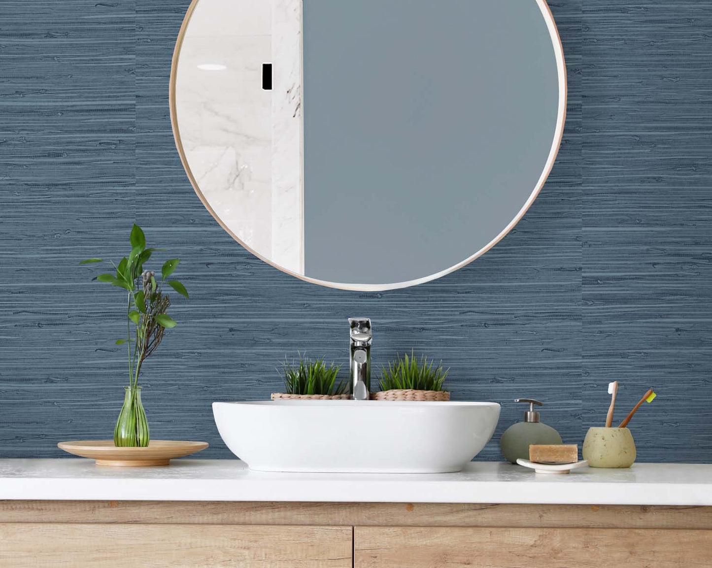 TG60502 faux grasscloth textured vinyl wallpaper bathroom from the Tedlar Textures collection by DuPont
