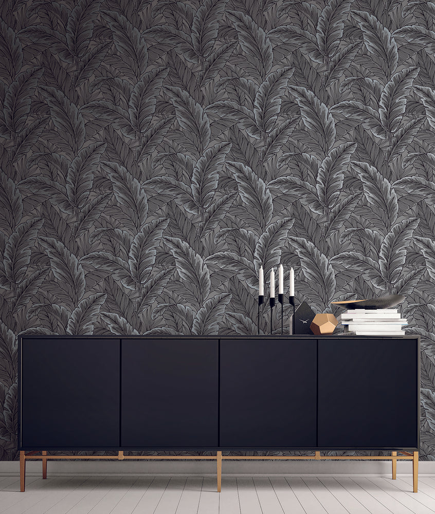 UK10004 palm leaf botanical wallpaper decor from the Black and White collection by Etten Gallerie