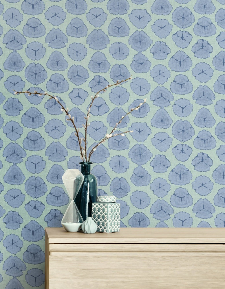 AH41302 shibori blossoms botanical wallpaper decor from the L'Atelier de Paris collection by Seabrook Designs