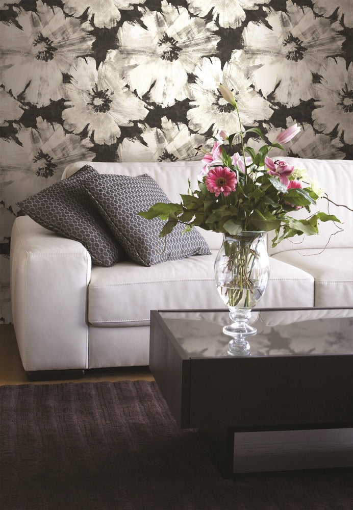 AV50000 Curie floral wallpaper decor from the Avant Garde collection by Seabrook Designs