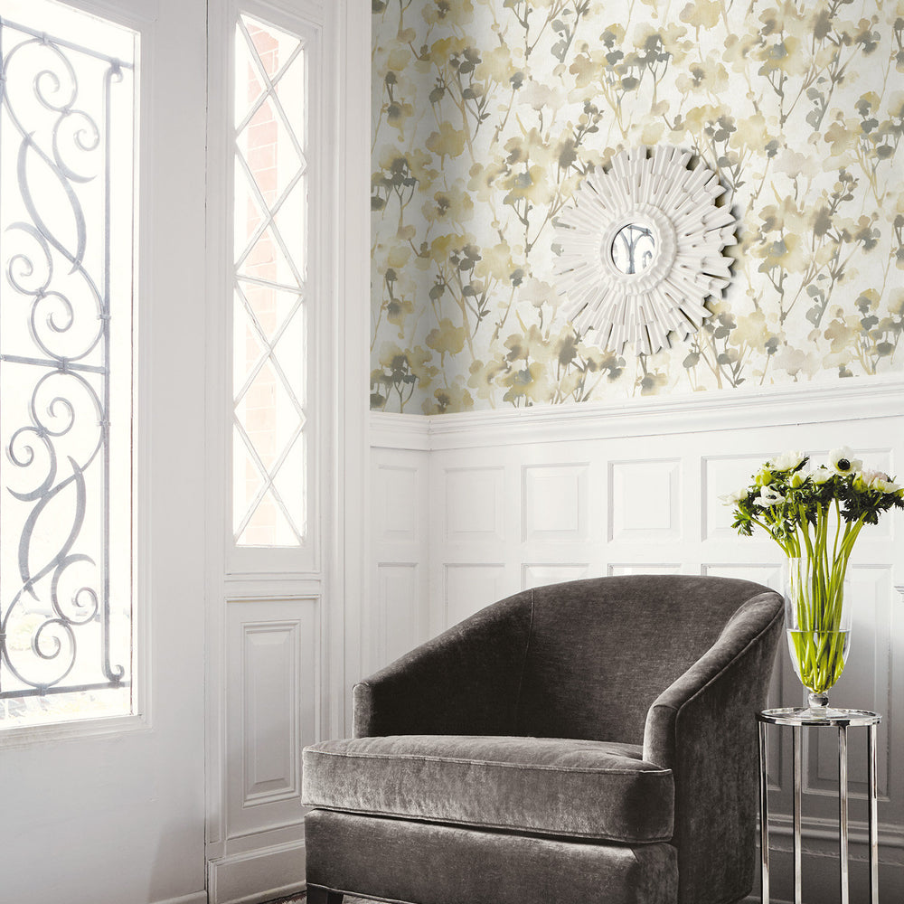 
                  
                    LG91405 Faravel watercolor floral wallpaper decor from the Lugano collection by Seabrook Designs
                  
                